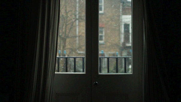 Je suis obligé de mettre de la neige dans l'article parce que dehors en fait il fait grand ciel bleu...